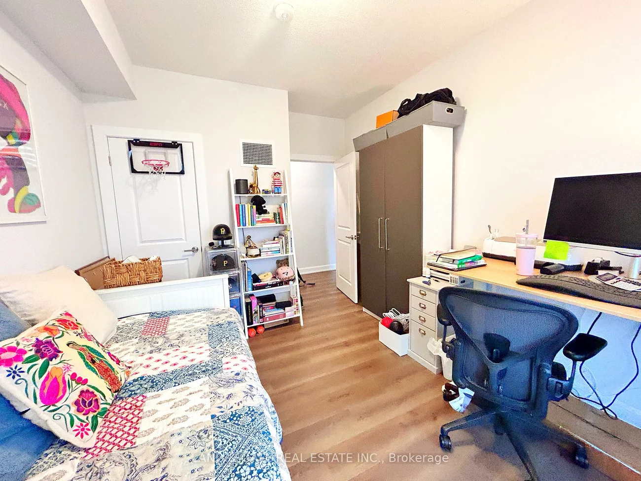 3220, William Coltson, 1010 - JM Joshua Meadows, Oakville