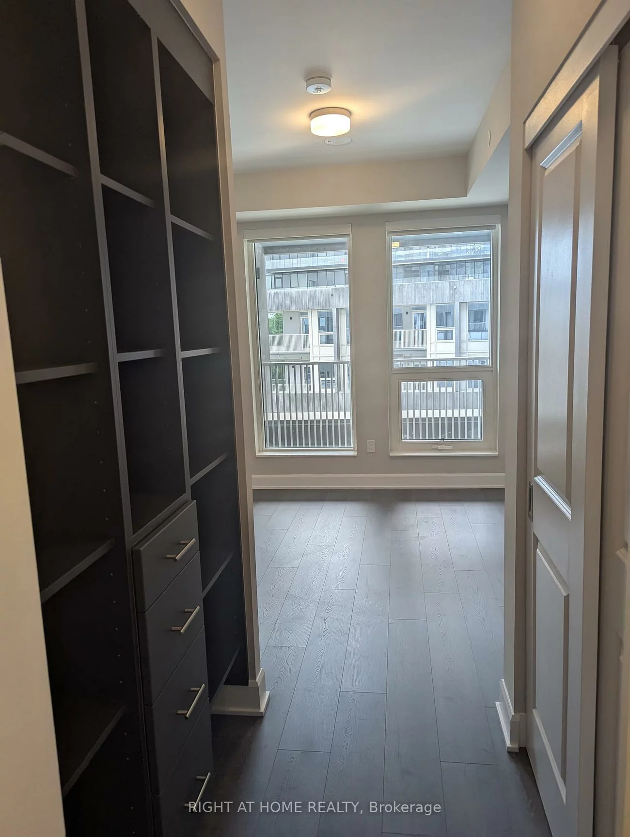 3240, William Coltson, 1010 - JM Joshua Meadows, Oakville