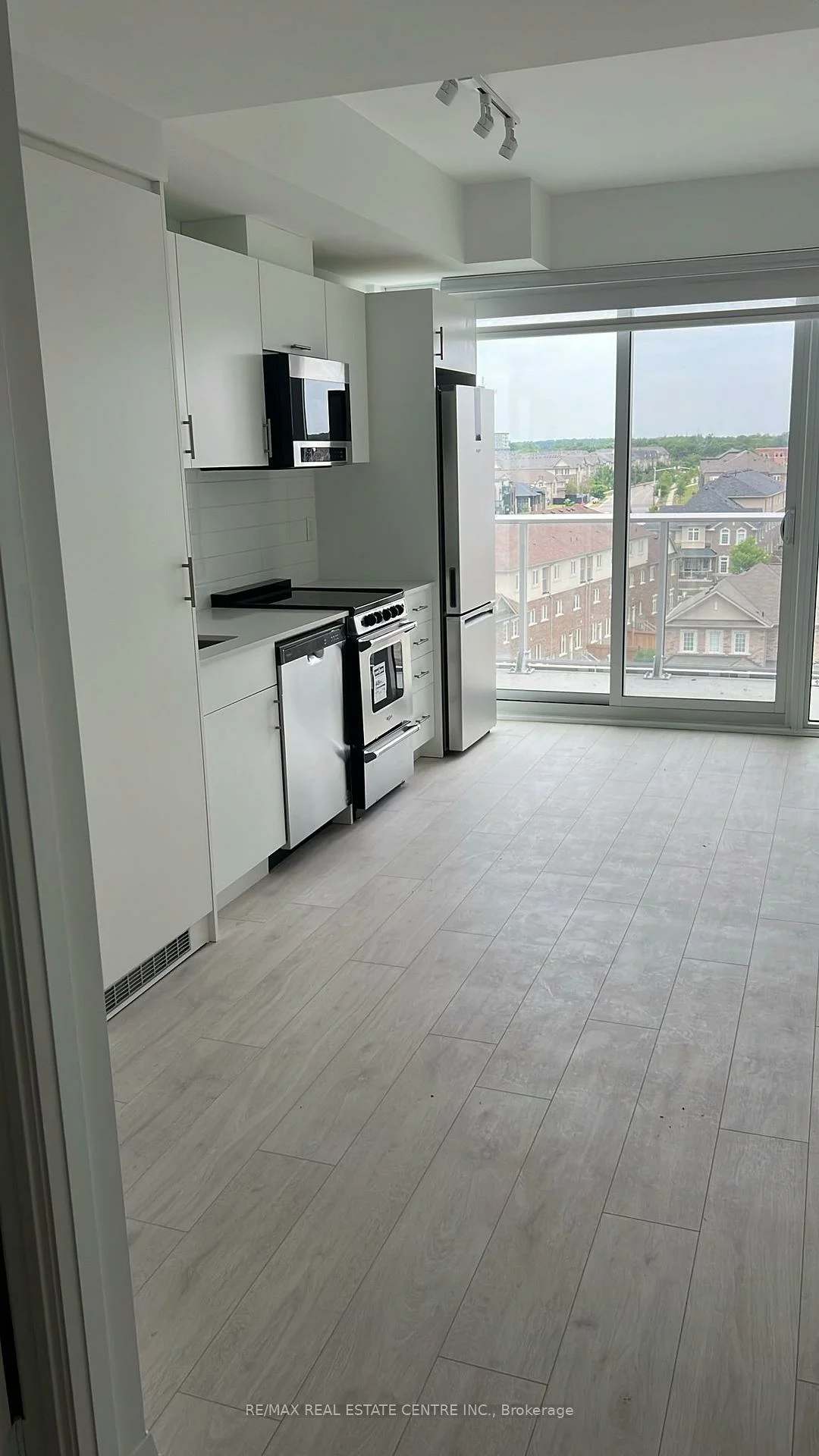412, Silver Maple, 1010 - JM Joshua Meadows, Oakville