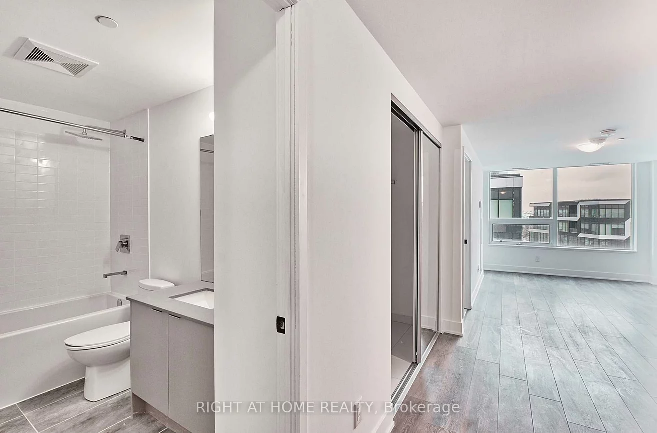2481, Taunton, 1015 - RO River Oaks, Oakville