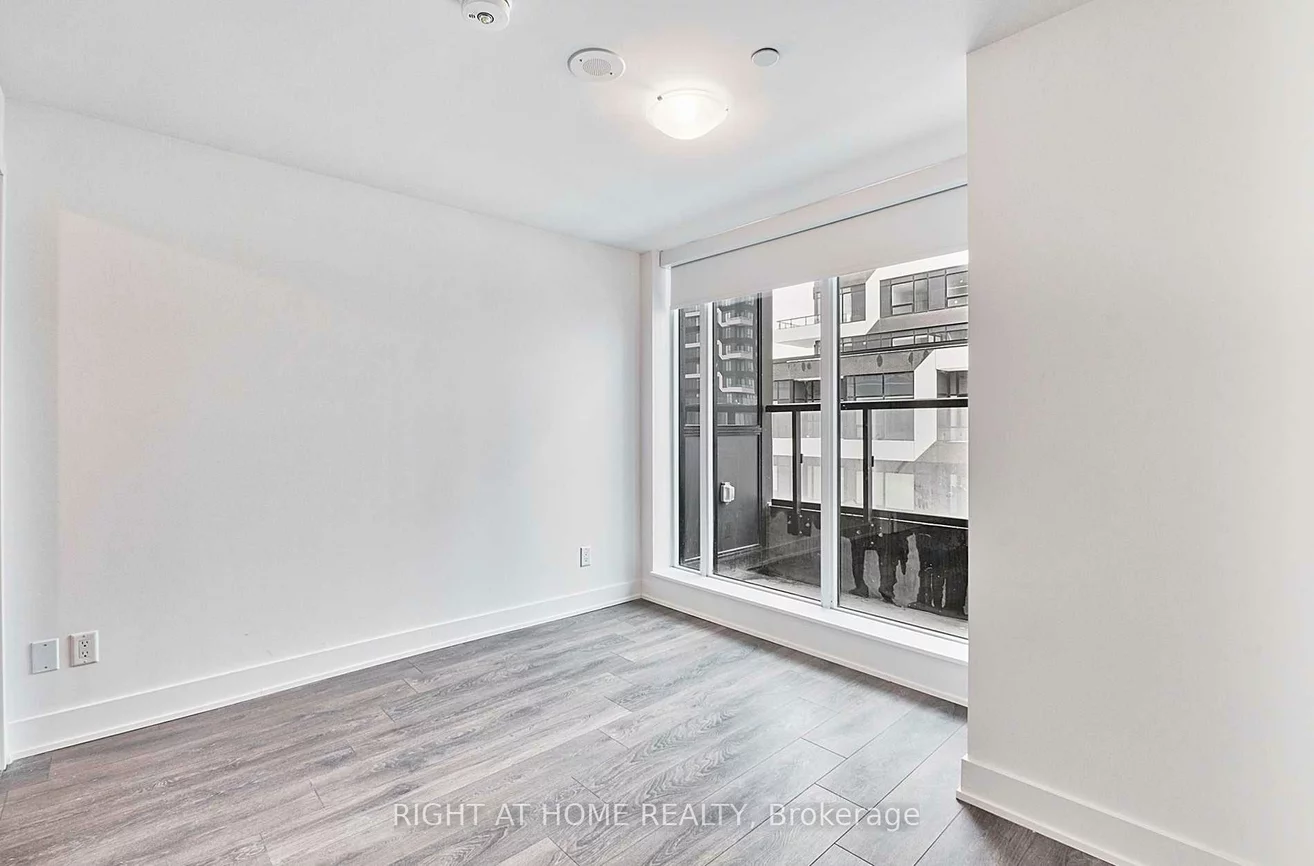 2481, Taunton, 1015 - RO River Oaks, Oakville