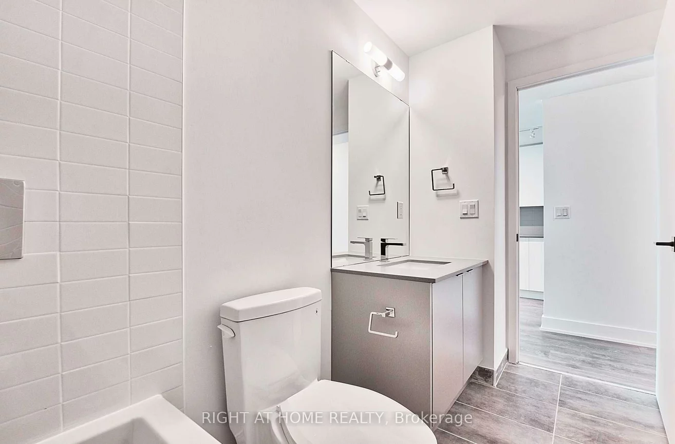 2481, Taunton, 1015 - RO River Oaks, Oakville