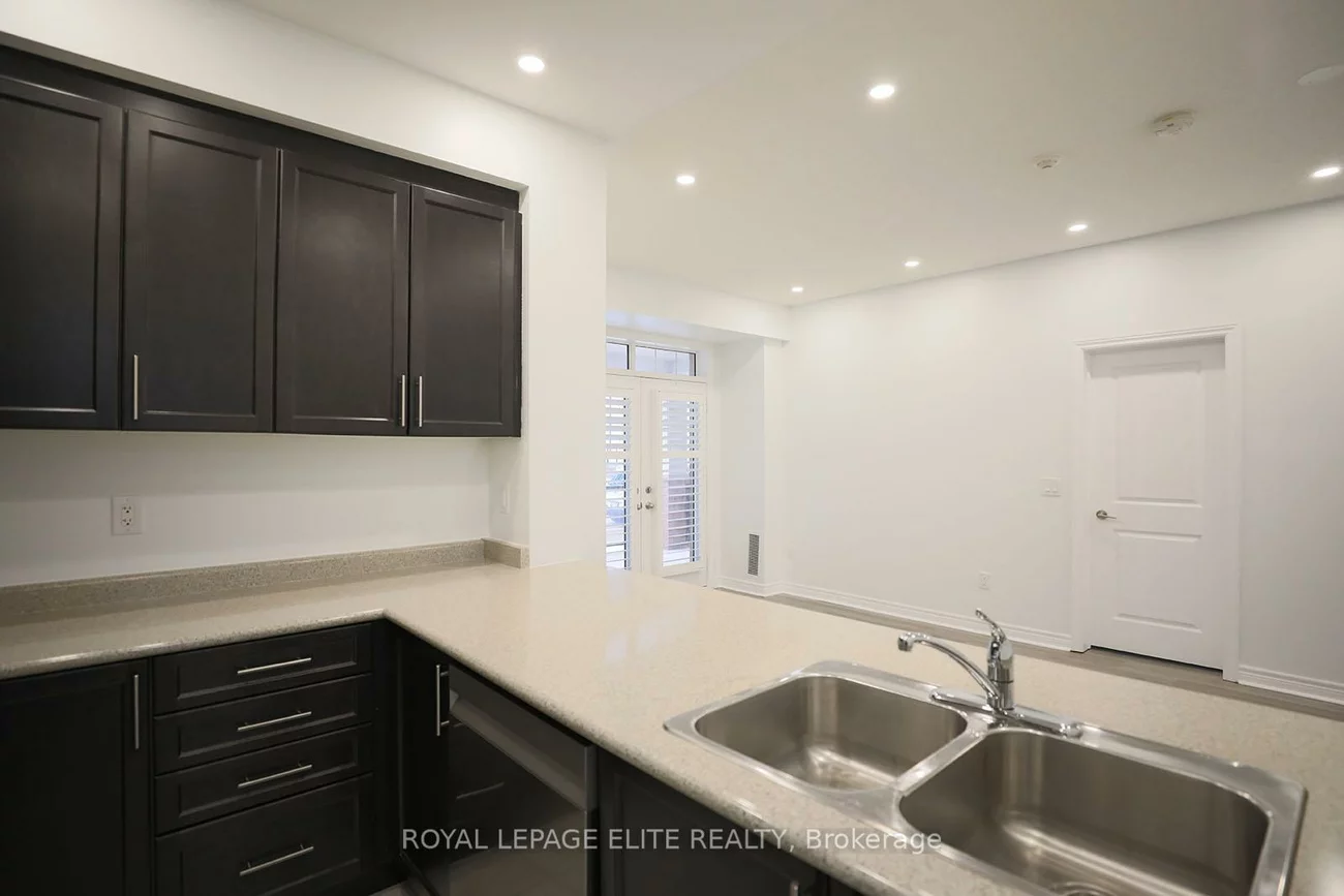 2338, Taunton, 1015 - RO River Oaks, Oakville