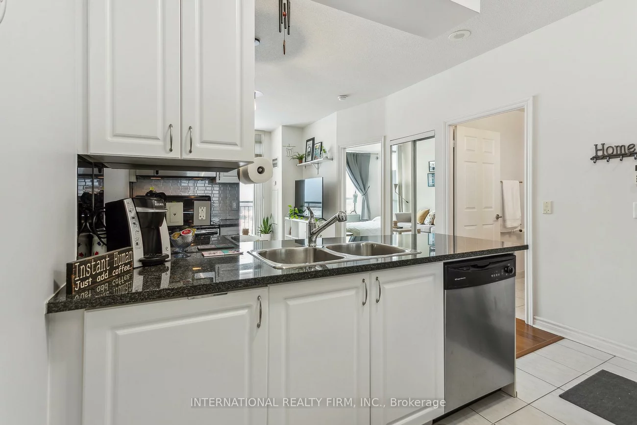 2325, Central Park, 1015 - RO River Oaks, Oakville