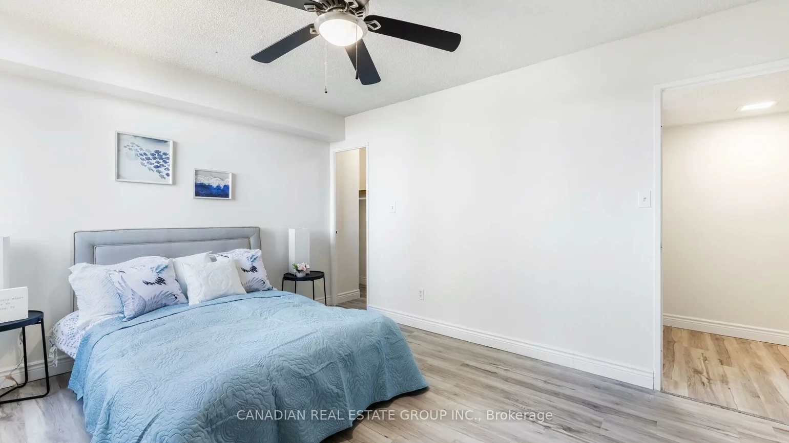 20, Speers, 1014 - QE Queen Elizabeth, Oakville