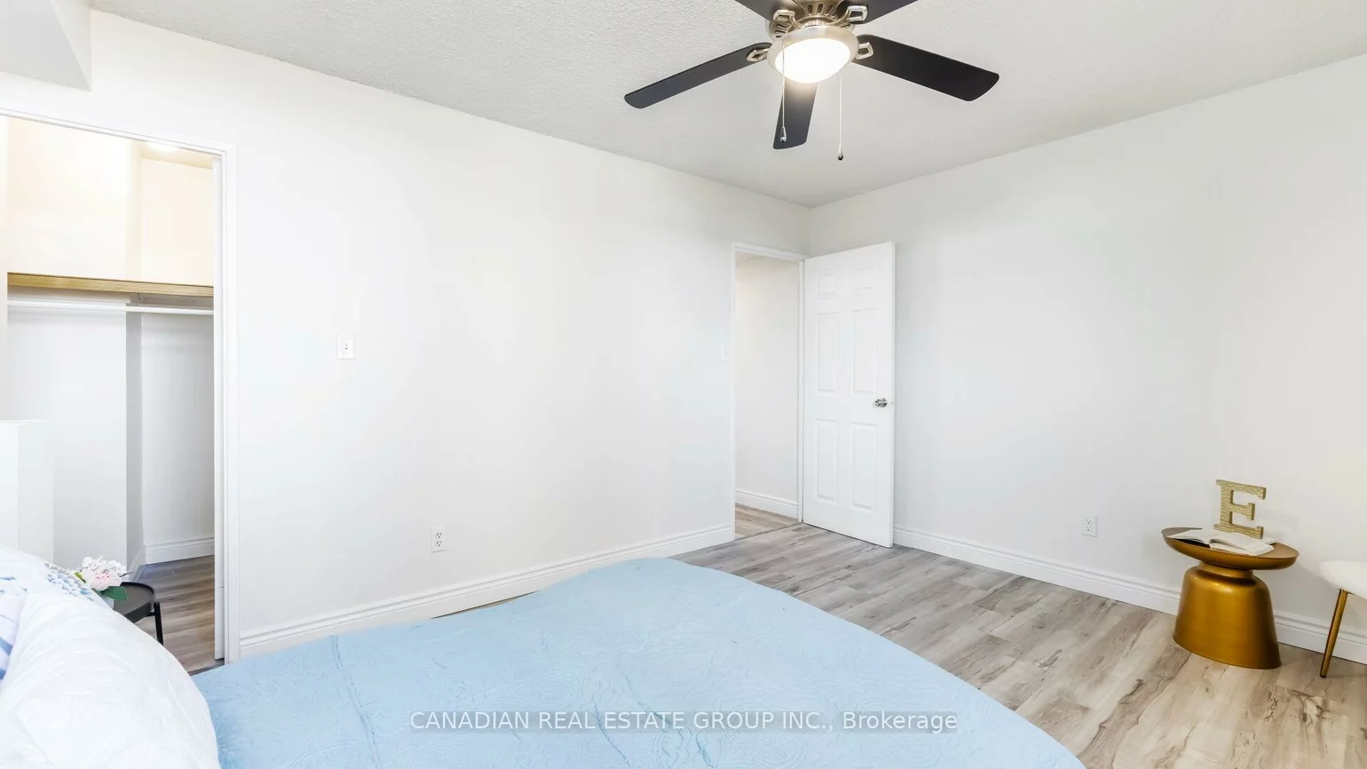 20, Speers, 1014 - QE Queen Elizabeth, Oakville