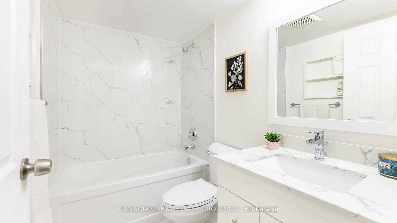 20, Speers, 1014 - QE Queen Elizabeth, Oakville