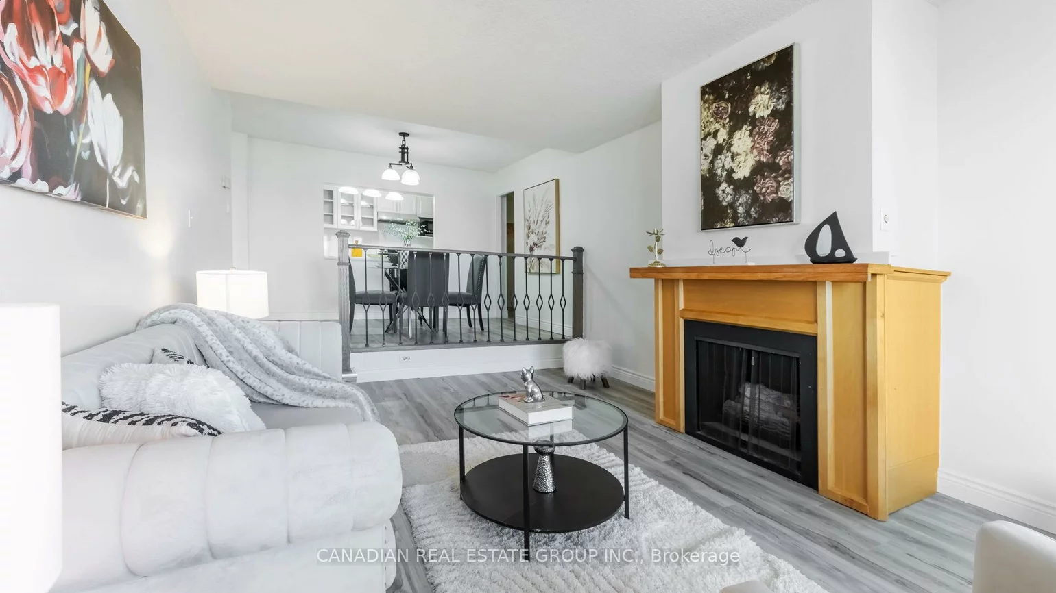 20, Speers, 1014 - QE Queen Elizabeth, Oakville