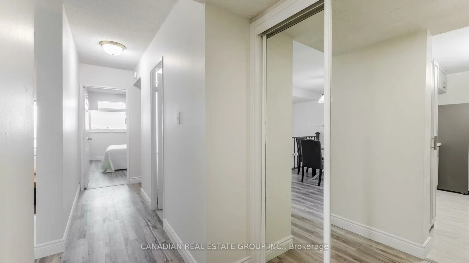 20, Speers, 1014 - QE Queen Elizabeth, Oakville