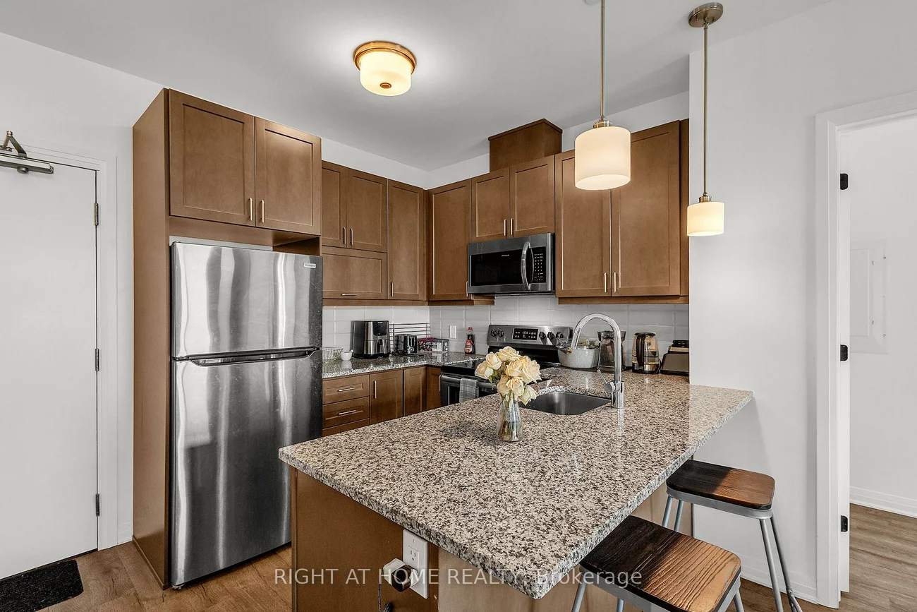 95, Dundas, 1008 - GO Glenorchy, Oakville