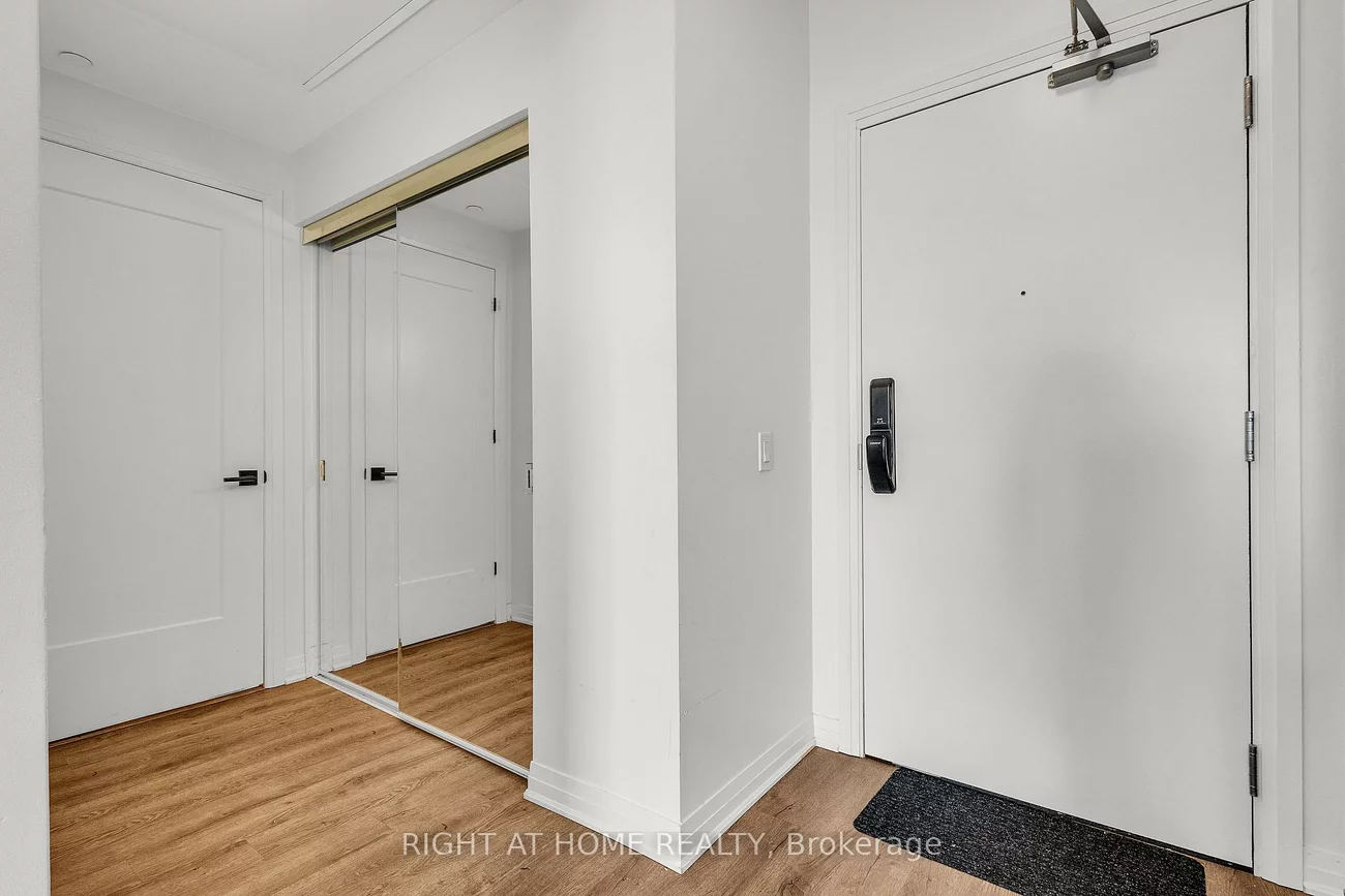 95, Dundas, 1008 - GO Glenorchy, Oakville