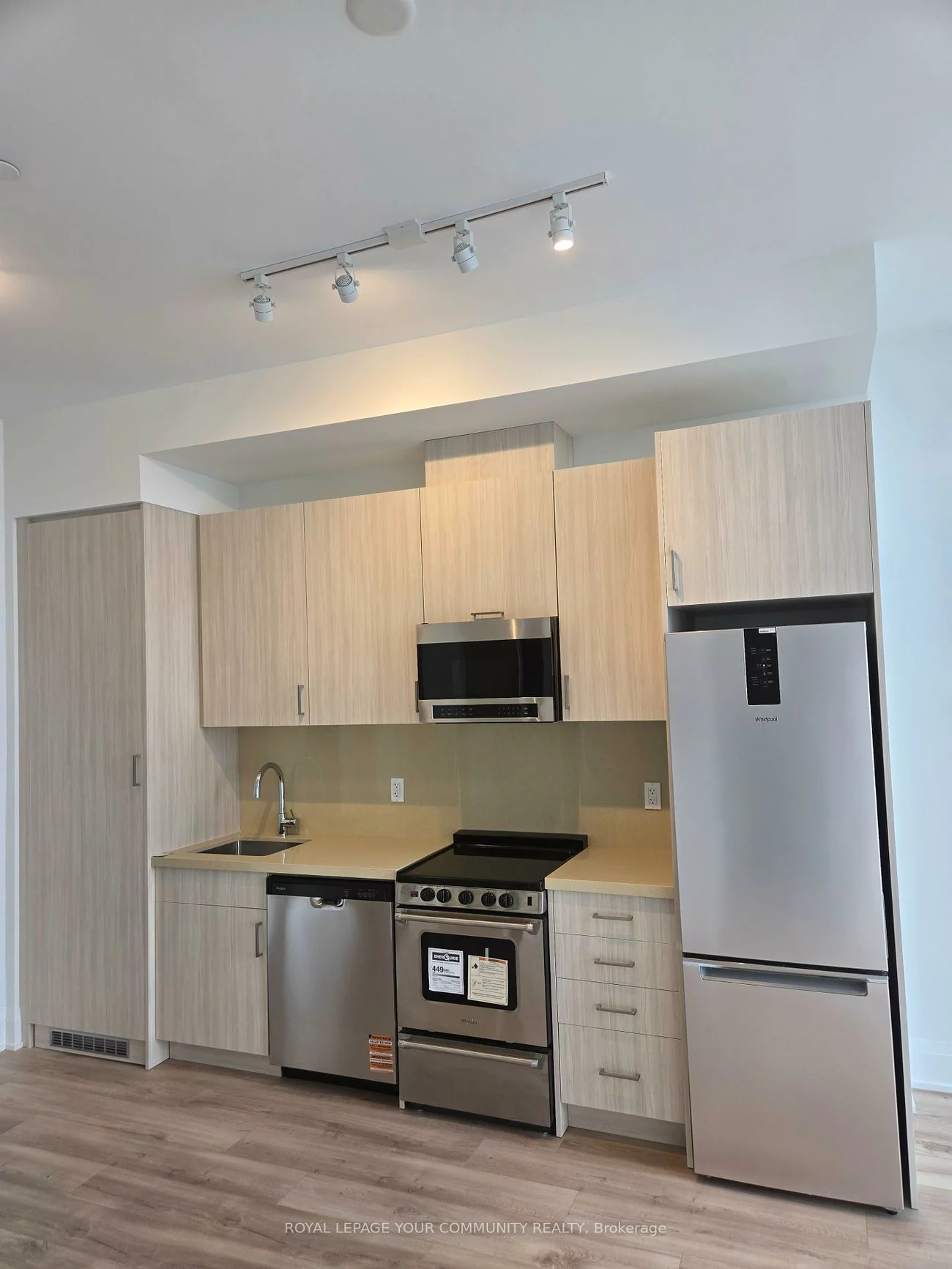 412, Silver Maple, 1010 - JM Joshua Meadows, Oakville