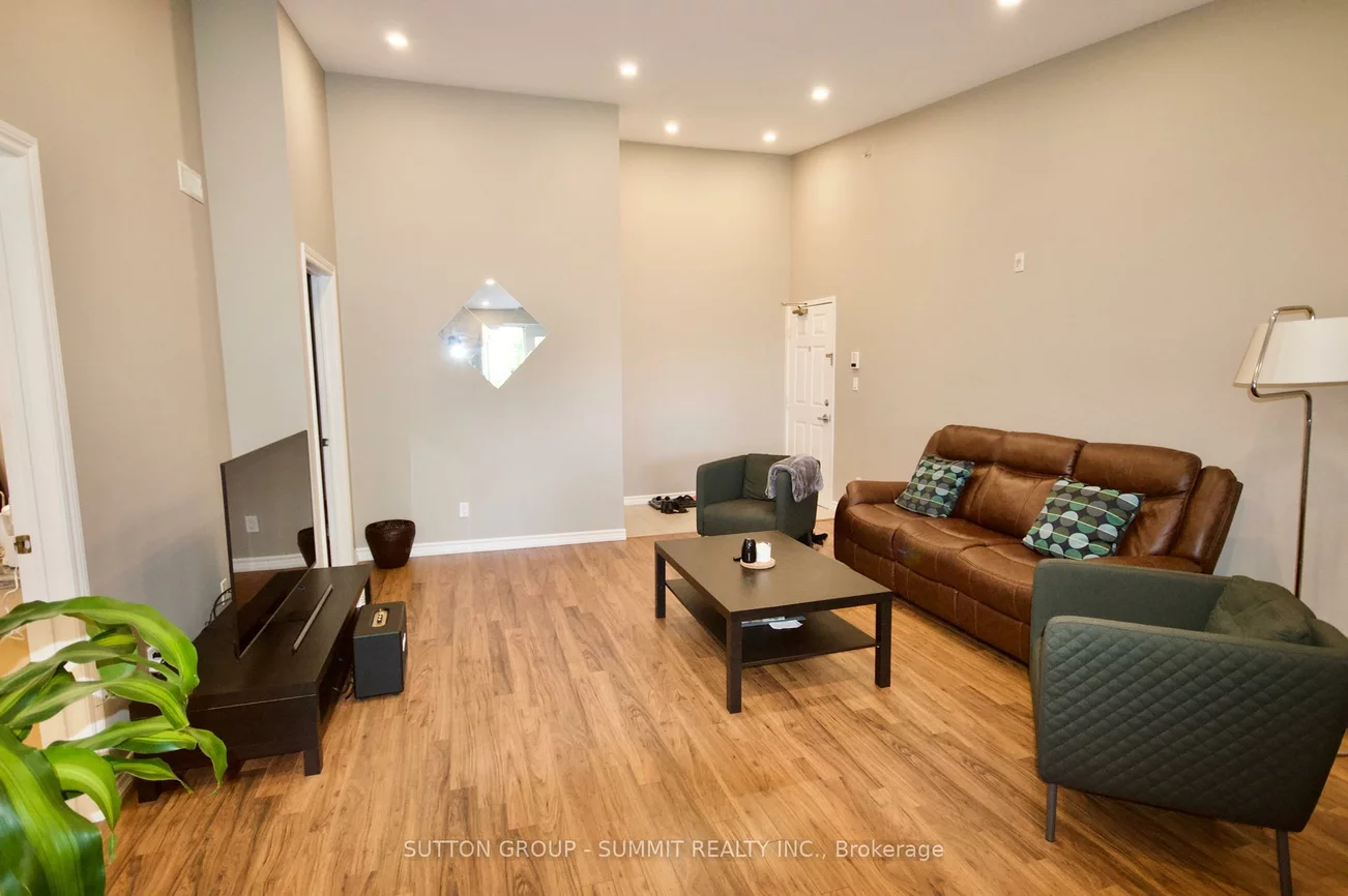 1490, Bishops, 1007 - GA Glen Abbey, Oakville