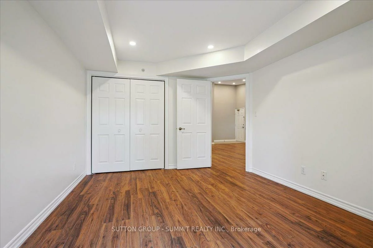 1490, Bishops, 1007 - GA Glen Abbey, Oakville