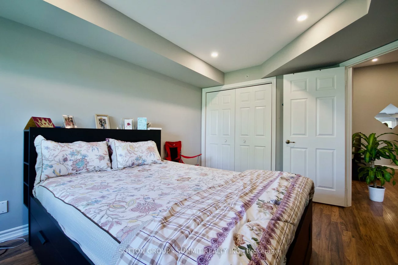 1490, Bishops, 1007 - GA Glen Abbey, Oakville