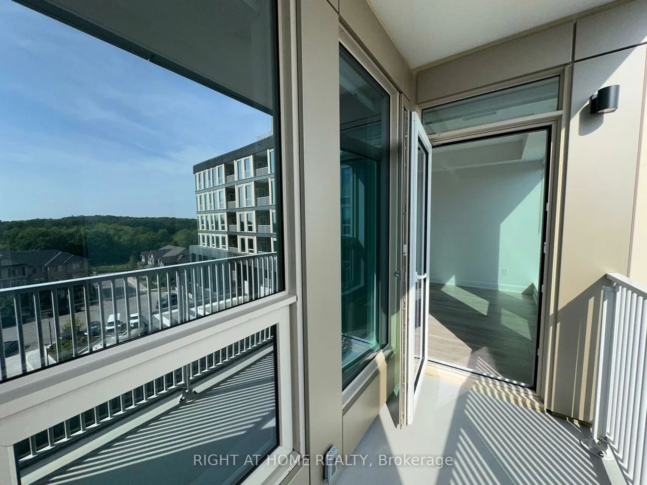 3240, William Coltson Ave, 1010 - JM Joshua Meadows, Oakville