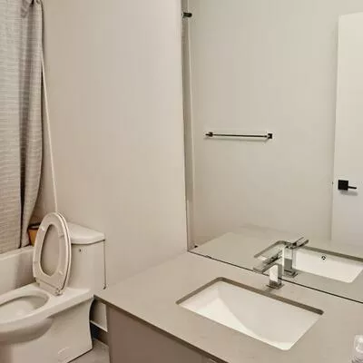 2485, Taunton, 1015 - RO River Oaks, Oakville