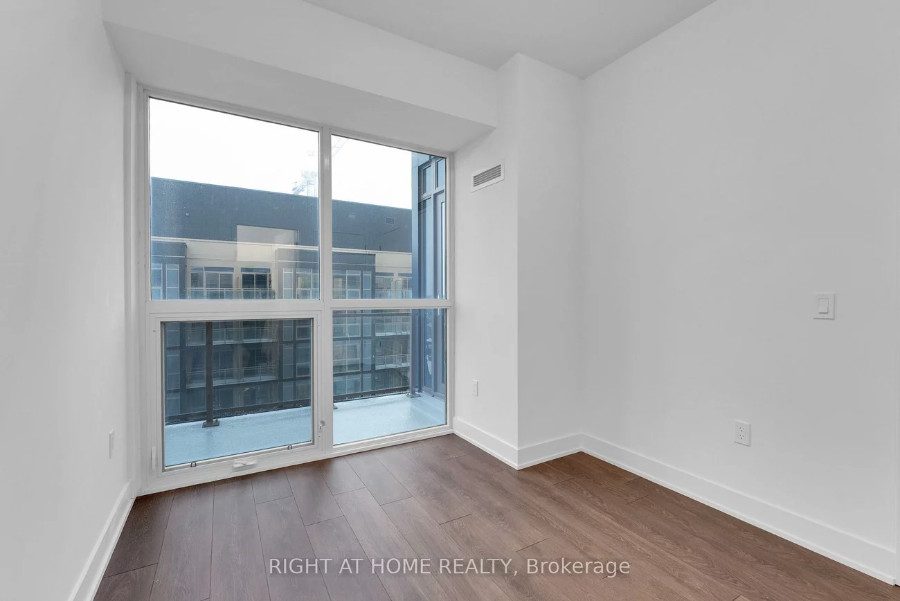 2343, Khalsa, 1022 - WT West Oak Trails, Oakville