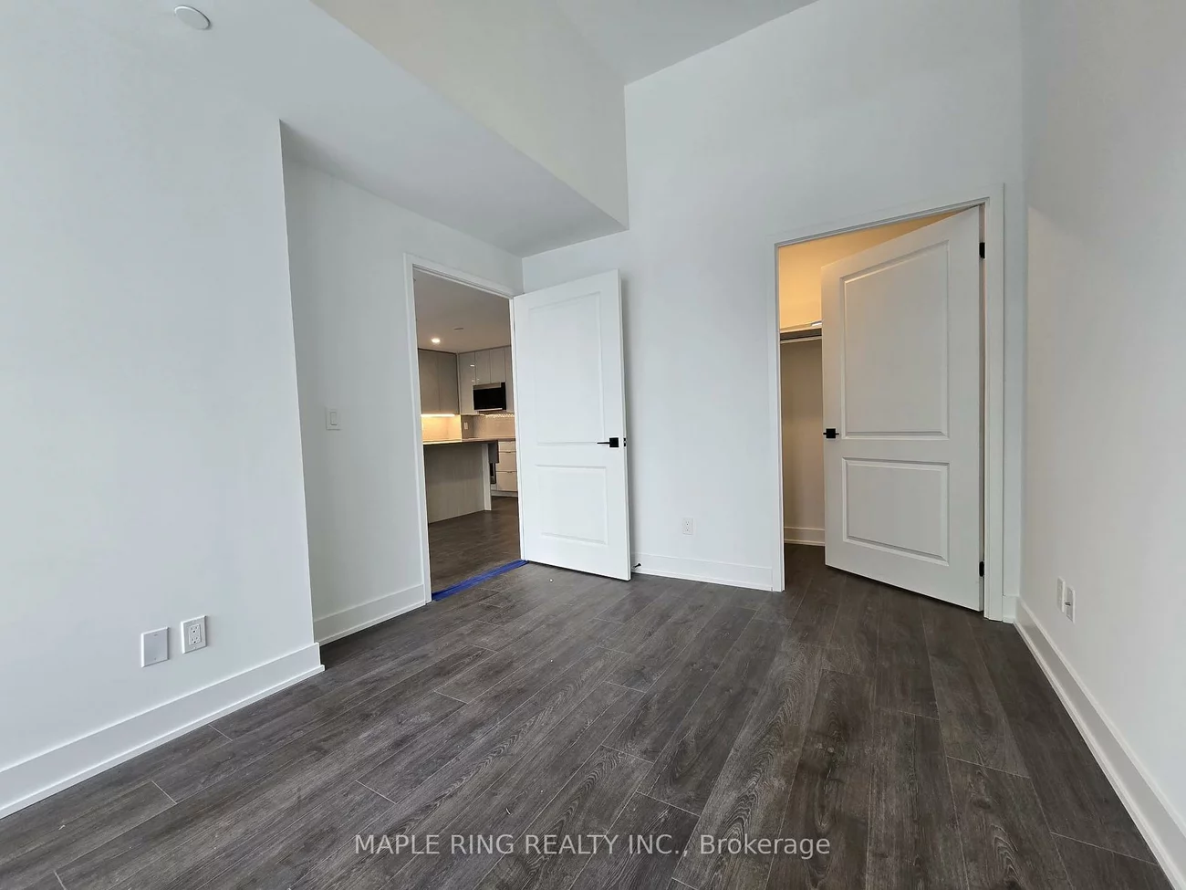2489, Taunton, 1015 - RO River Oaks, Oakville