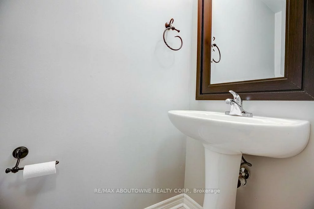 2420, Baronwood, 1019 - WM Westmount, Oakville
