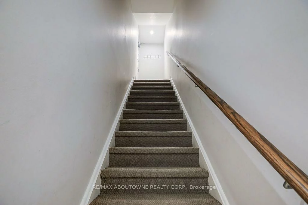 2420, Baronwood, 1019 - WM Westmount, Oakville