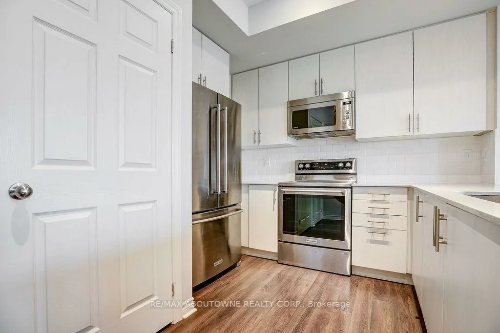 2420, Baronwood, 1019 - WM Westmount, Oakville