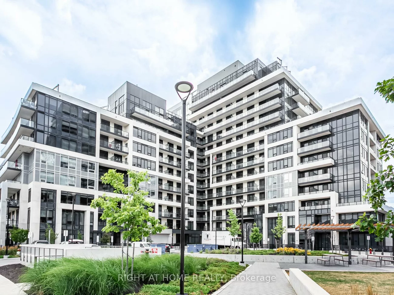 3200, William Coltson, 1040 - OA Rural Oakville, Oakville