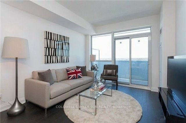 65, Speers, 1014 - QE Queen Elizabeth, Oakville