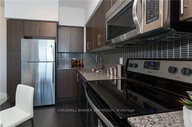 65, Speers, 1014 - QE Queen Elizabeth, Oakville