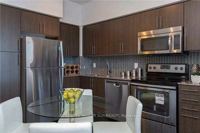 65, Speers, 1014 - QE Queen Elizabeth, Oakville