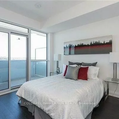 65, Speers, 1014 - QE Queen Elizabeth, Oakville