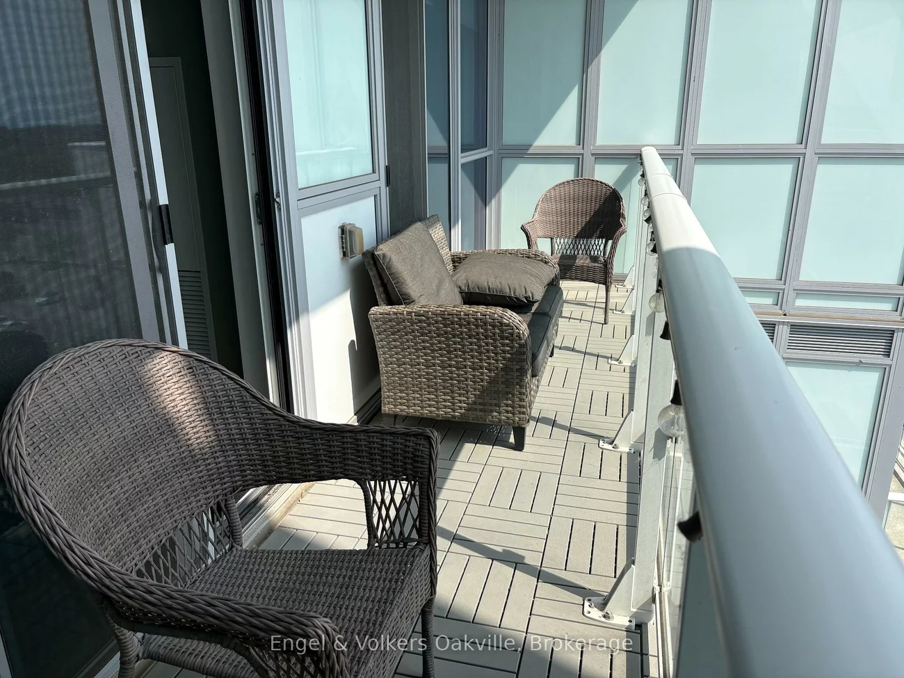 65, Speers, 1014 - QE Queen Elizabeth, Oakville
