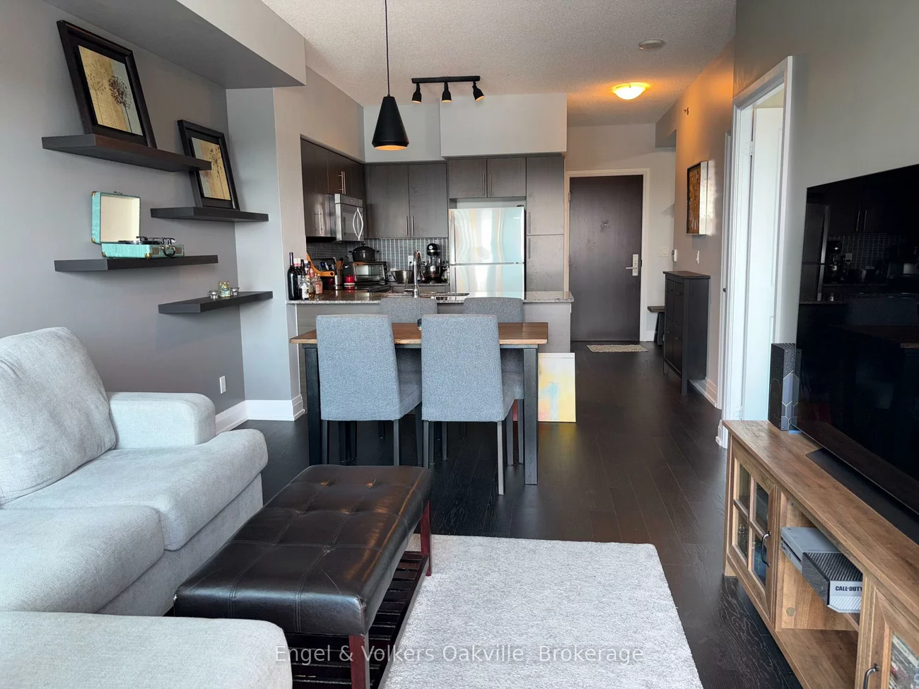 65, Speers, 1014 - QE Queen Elizabeth, Oakville
