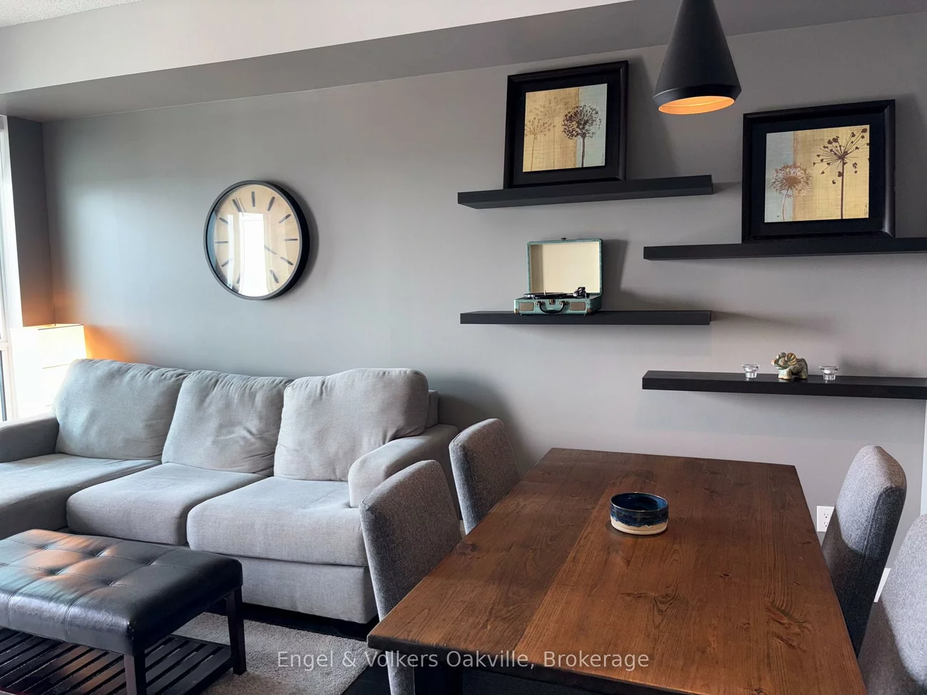 65, Speers, 1014 - QE Queen Elizabeth, Oakville