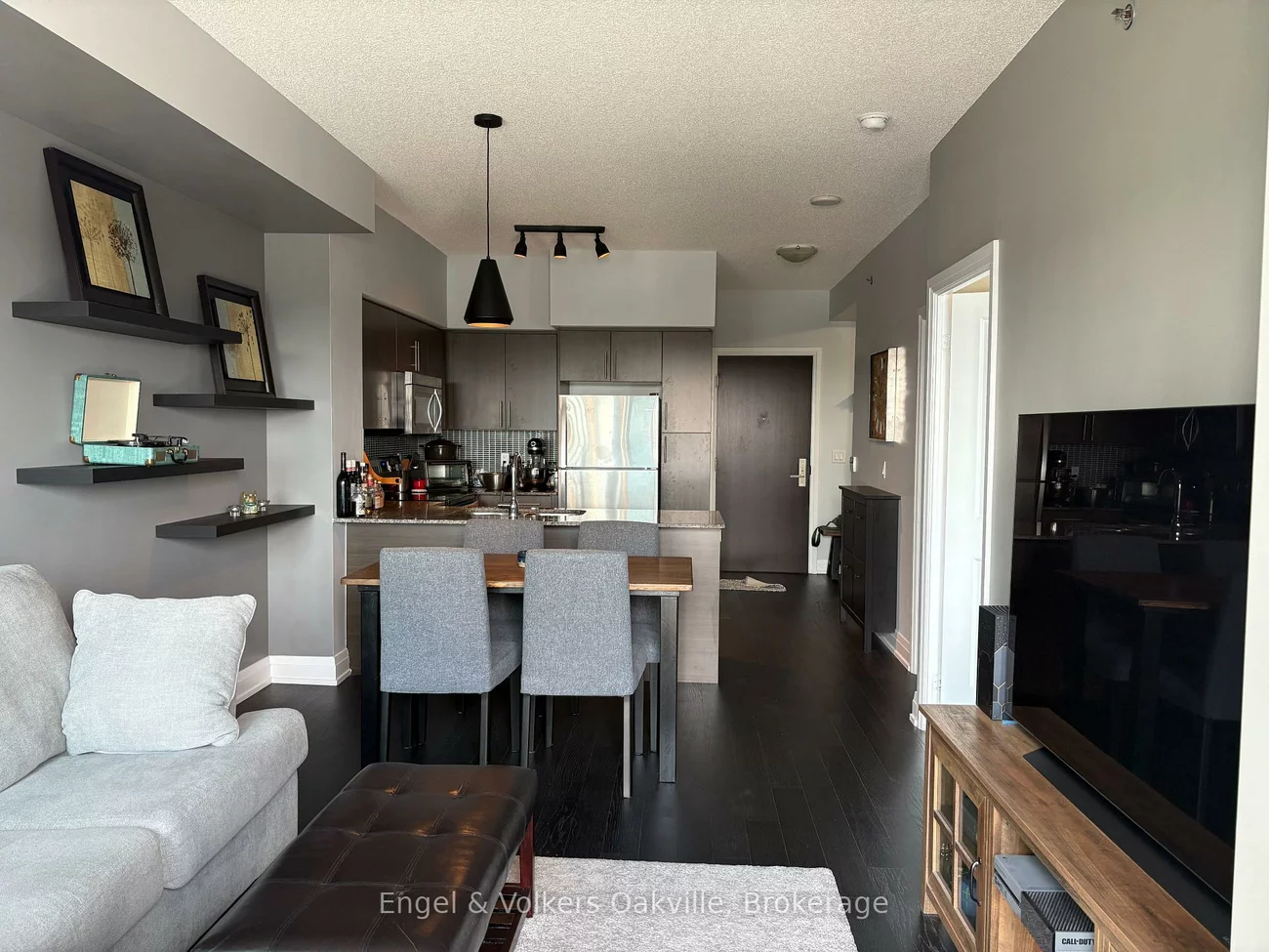 65, Speers, 1014 - QE Queen Elizabeth, Oakville