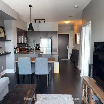 65, Speers, 1014 - QE Queen Elizabeth, Oakville
