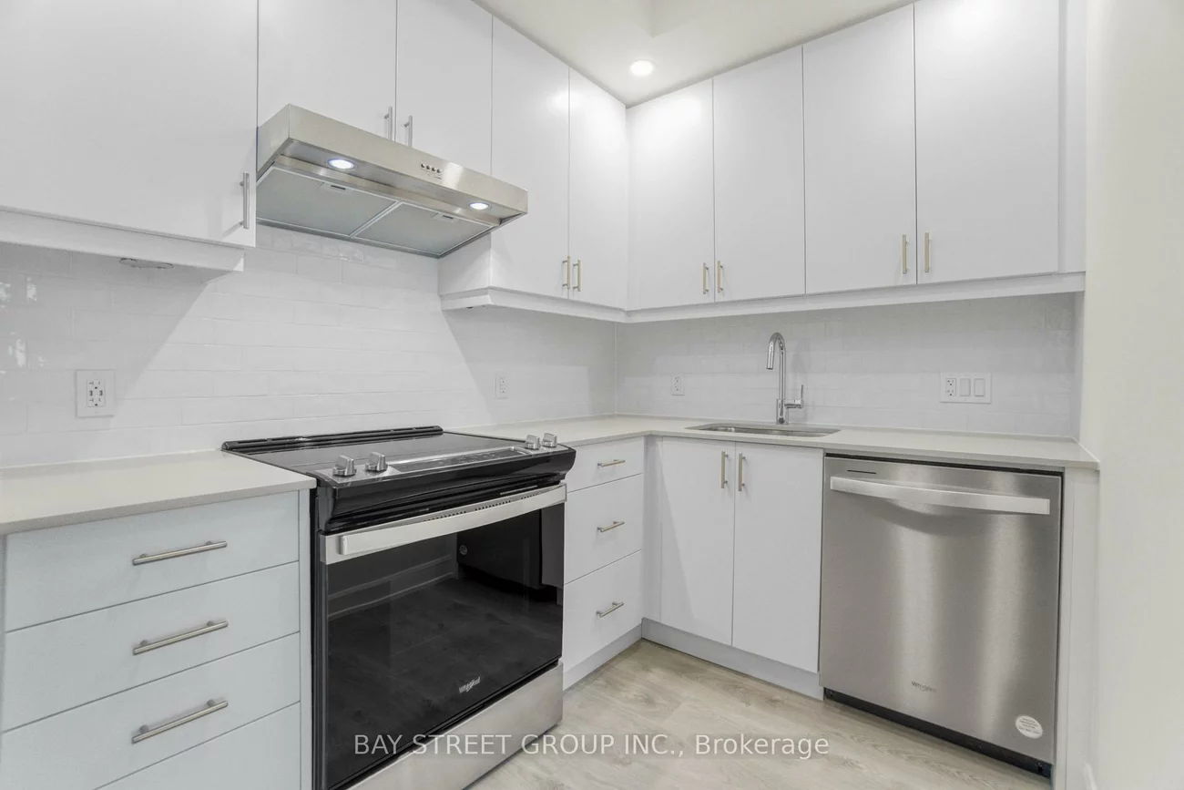 3220, William Coltson, 1010 - JM Joshua Meadows, Oakville