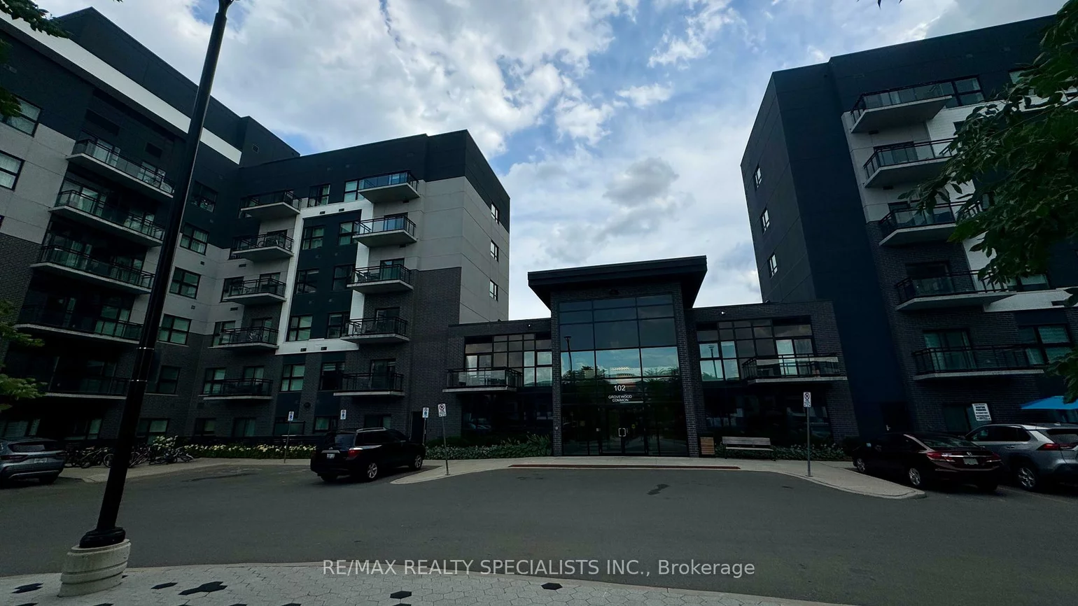 102, Grovewood Common, 1008 - GO Glenorchy, Oakville