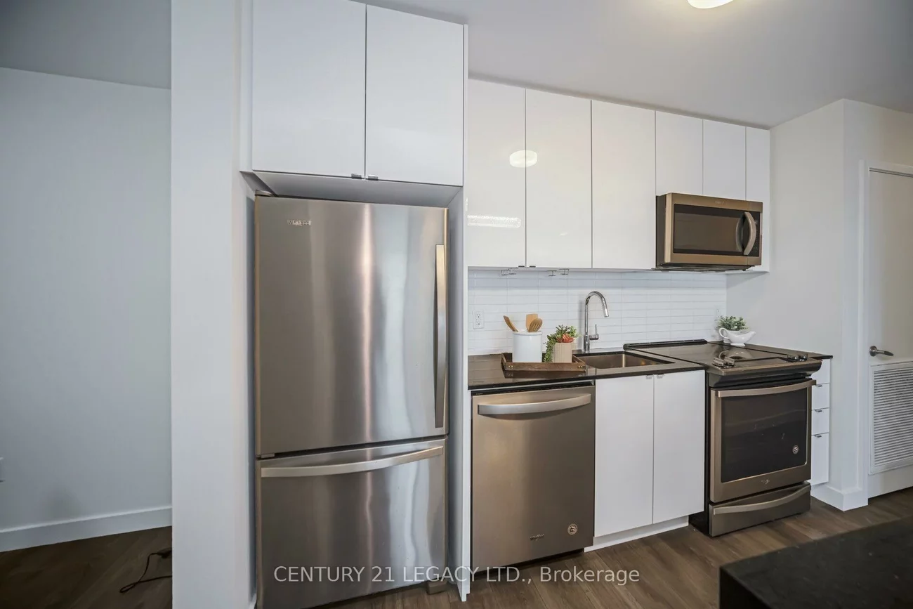 210, Sabina, 1008 - GO Glenorchy, Oakville