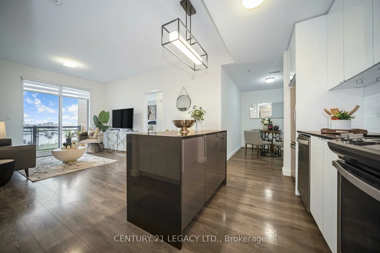 210, Sabina, 1008 - GO Glenorchy, Oakville