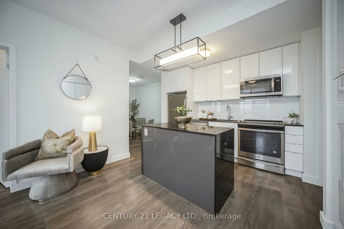 210, Sabina, 1008 - GO Glenorchy, Oakville