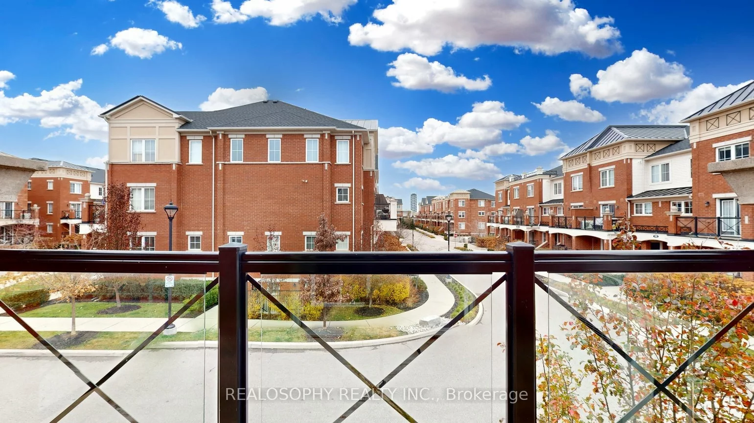 2496, Post, 1015 - RO River Oaks, Oakville