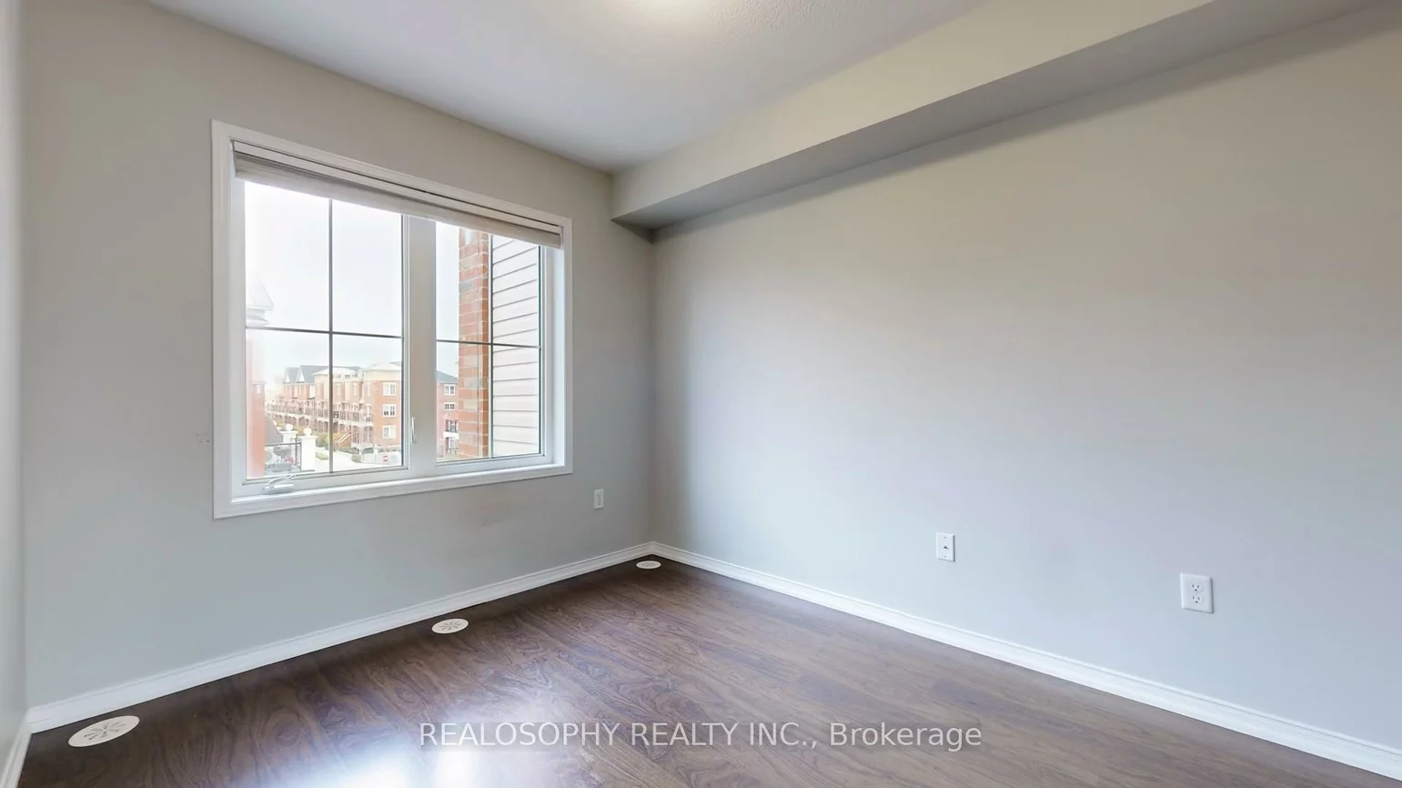 2496, Post, 1015 - RO River Oaks, Oakville