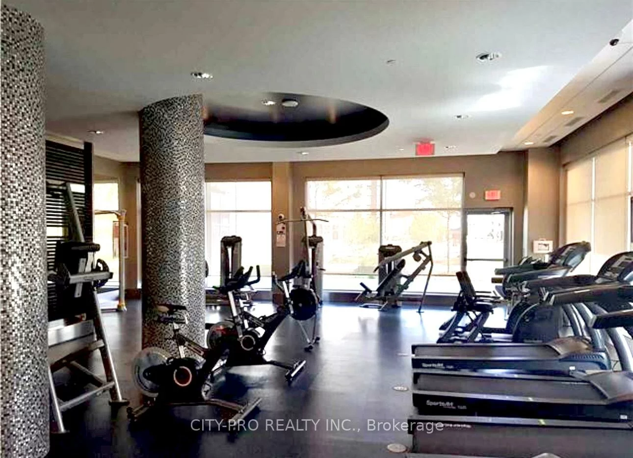 55, Speers, 1014 - QE Queen Elizabeth, Oakville