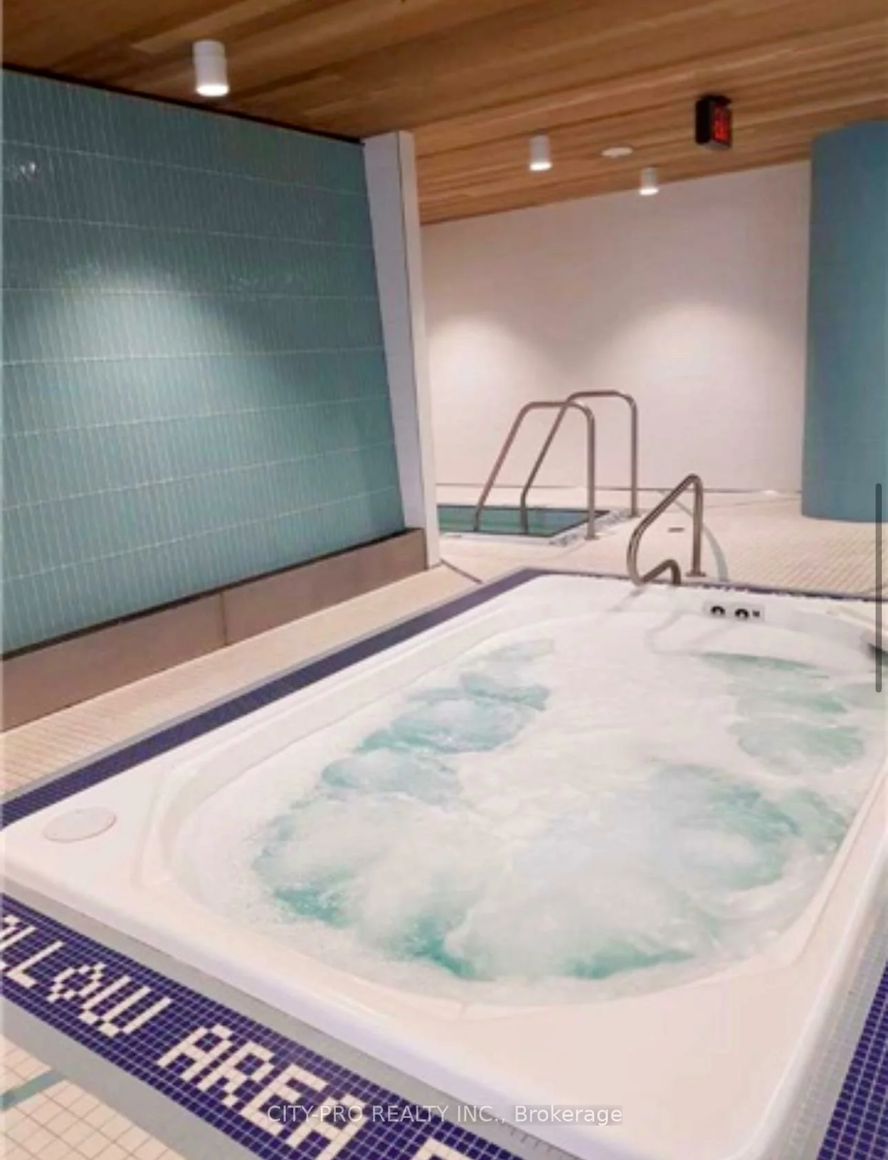 55, Speers, 1014 - QE Queen Elizabeth, Oakville