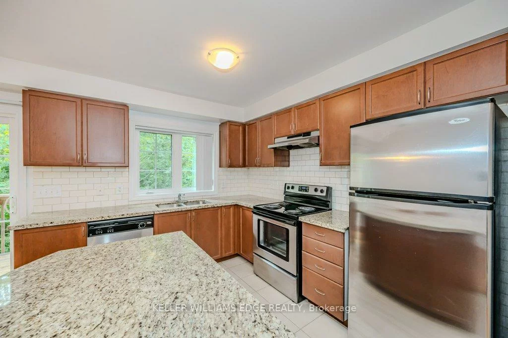 233, Duskywing, 1001 - BR Bronte, Oakville