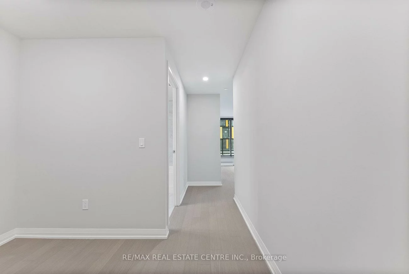 1415, Dundas, 1010 - JM Joshua Meadows, Oakville