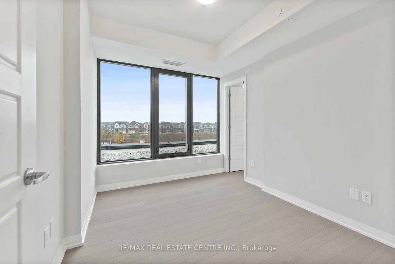 1415, Dundas, 1010 - JM Joshua Meadows, Oakville
