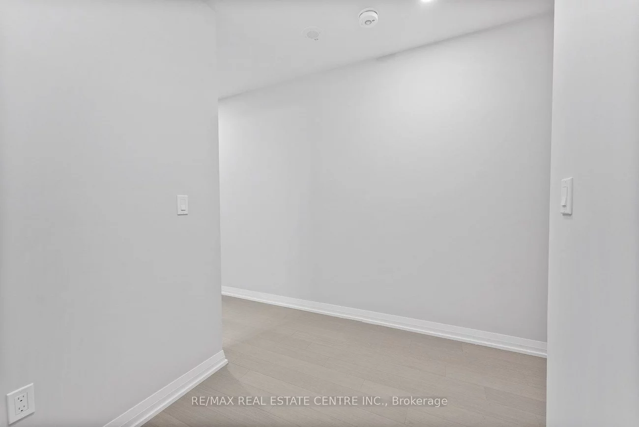 1415, Dundas, 1010 - JM Joshua Meadows, Oakville