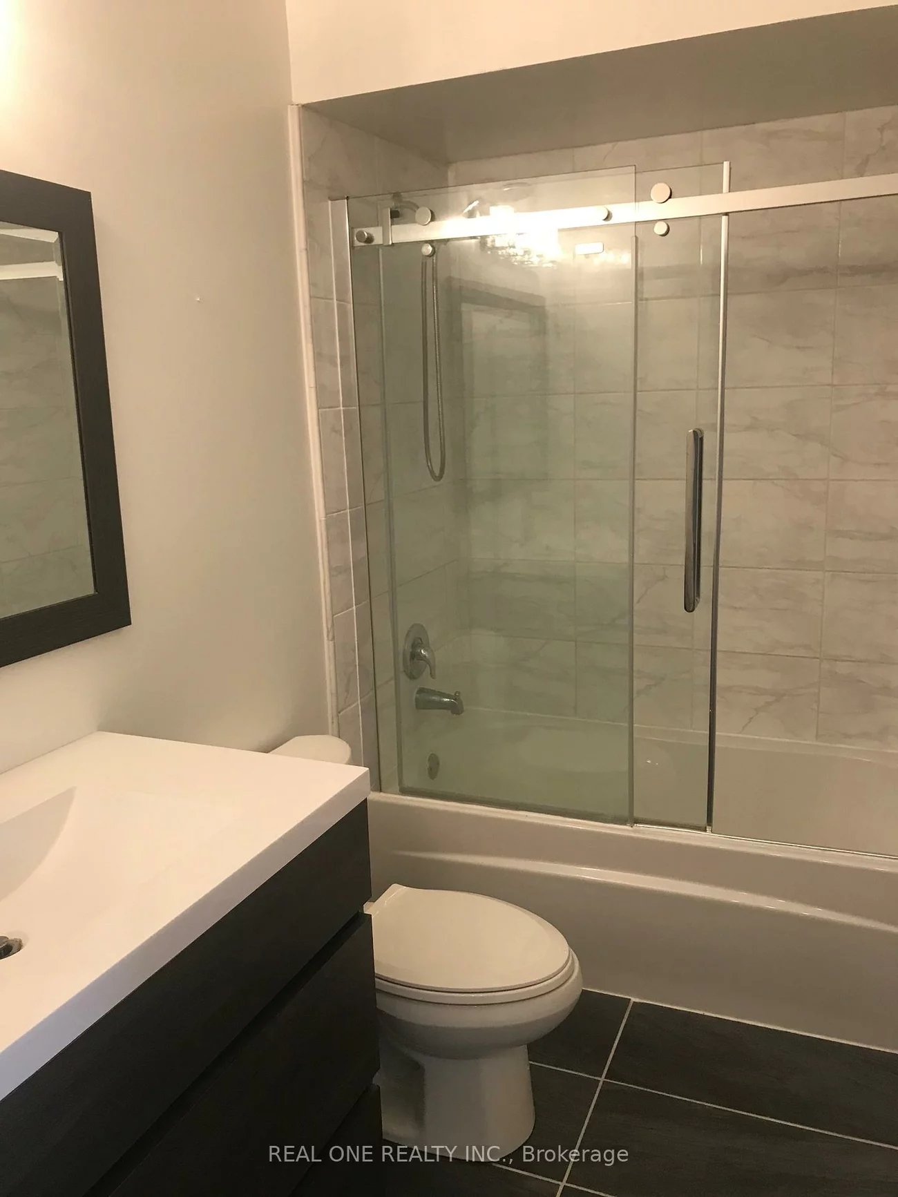1580, Lancaster, 1005 - FA Falgarwood, Oakville